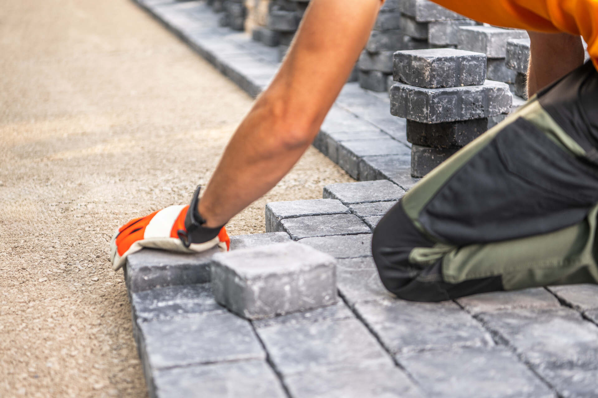 Strong, Stylish Retaining Walls Built to Last